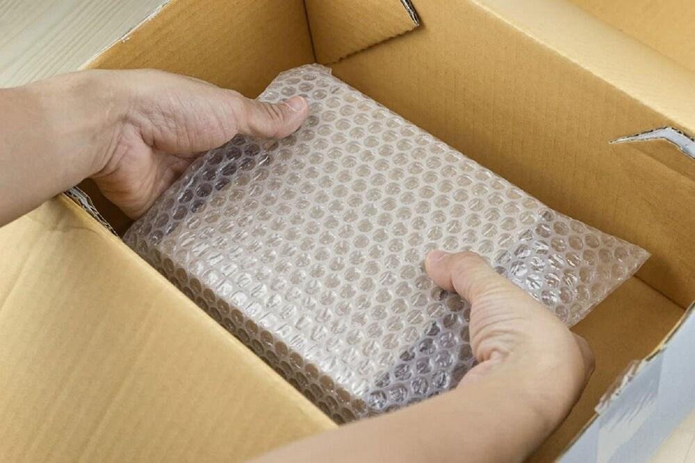 chameleon packaging strong packaging